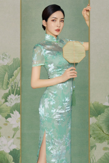 我邻居的妻子